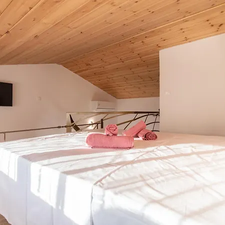 別荘 Galini House アギオス・ニコラオス